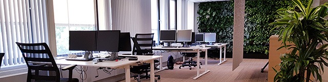 werkplekken in kantoortuin